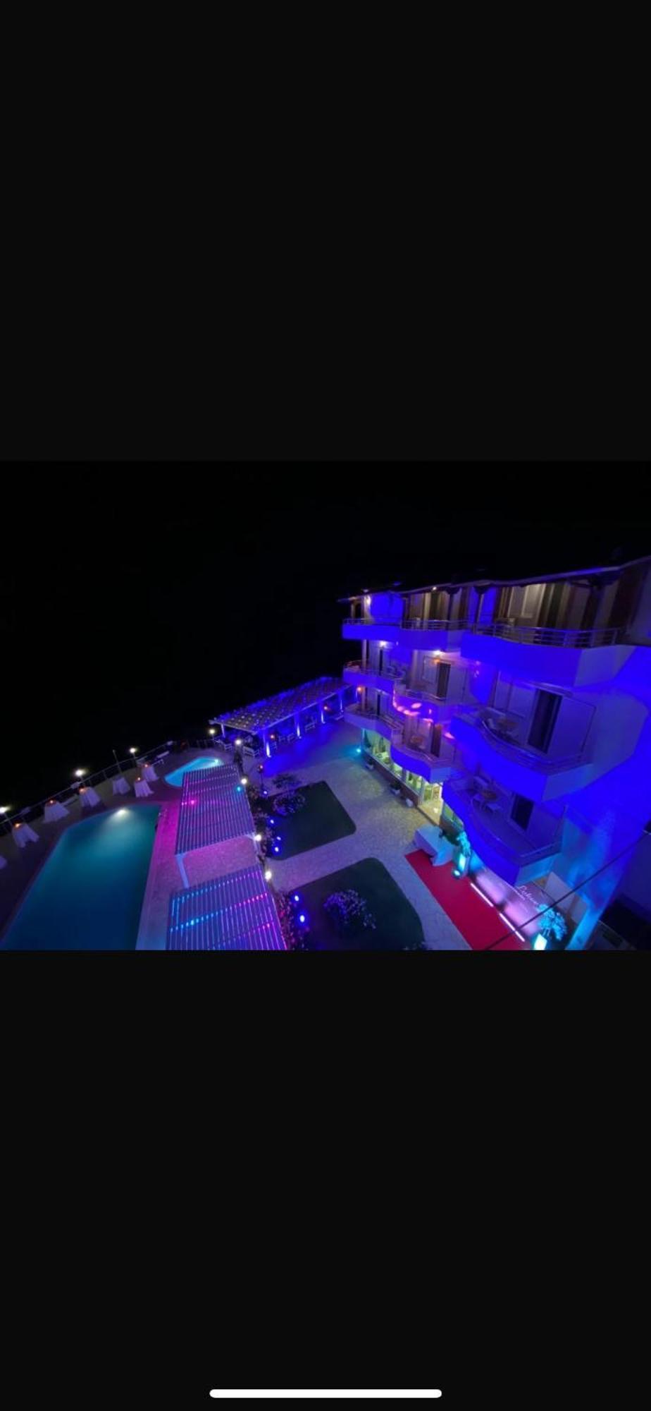 Hotel Vila Kafe Lukovë Exteriér fotografie