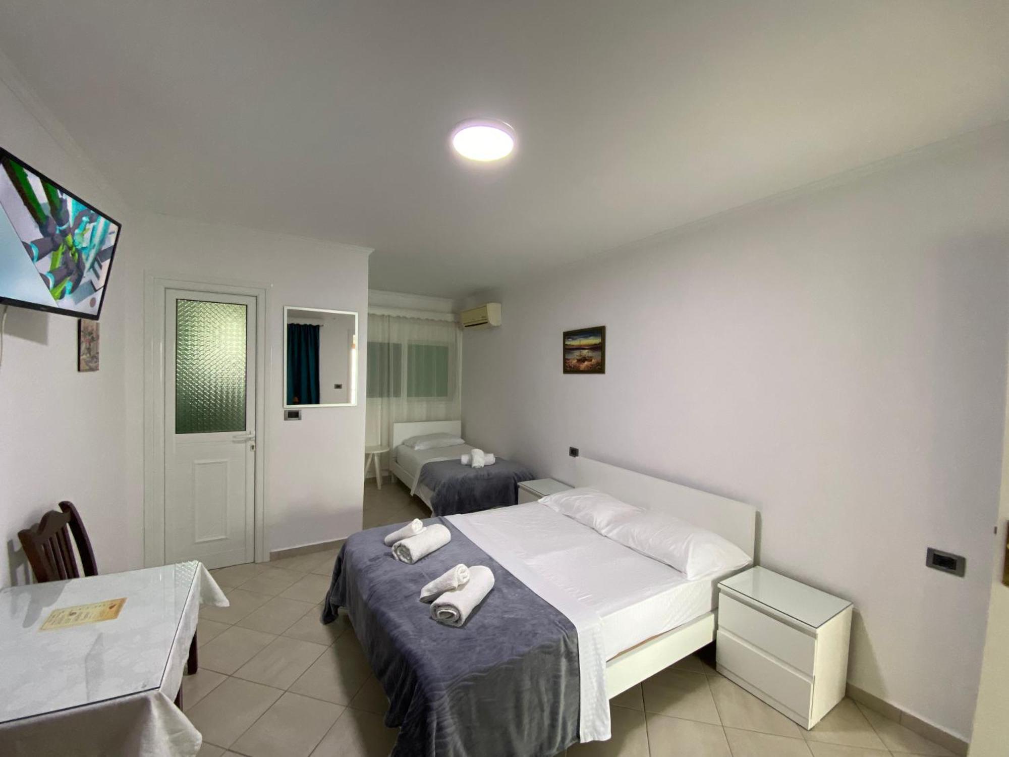 Hotel Vila Kafe Lukovë Exteriér fotografie