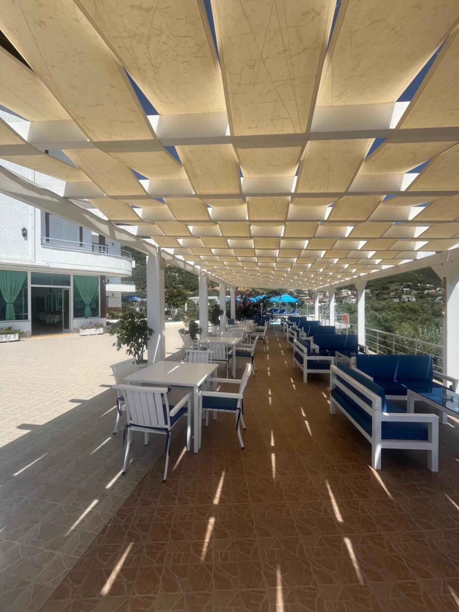 Hotel Vila Kafe Lukovë Exteriér fotografie