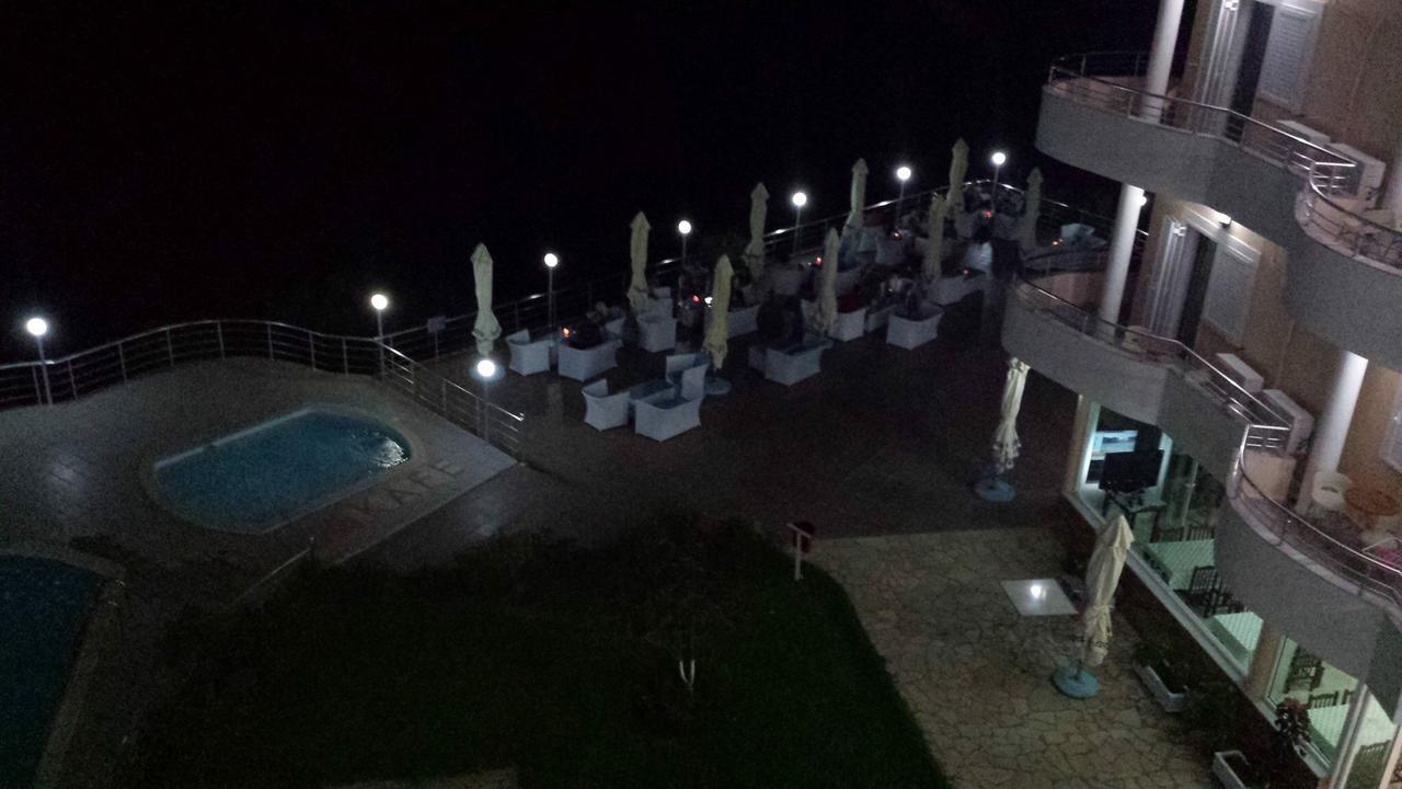 Hotel Vila Kafe Lukovë Exteriér fotografie