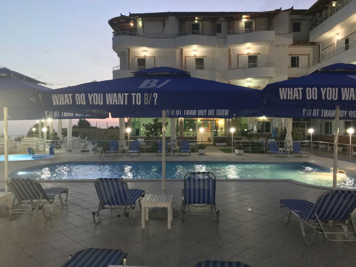 Hotel Vila Kafe Lukovë Exteriér fotografie